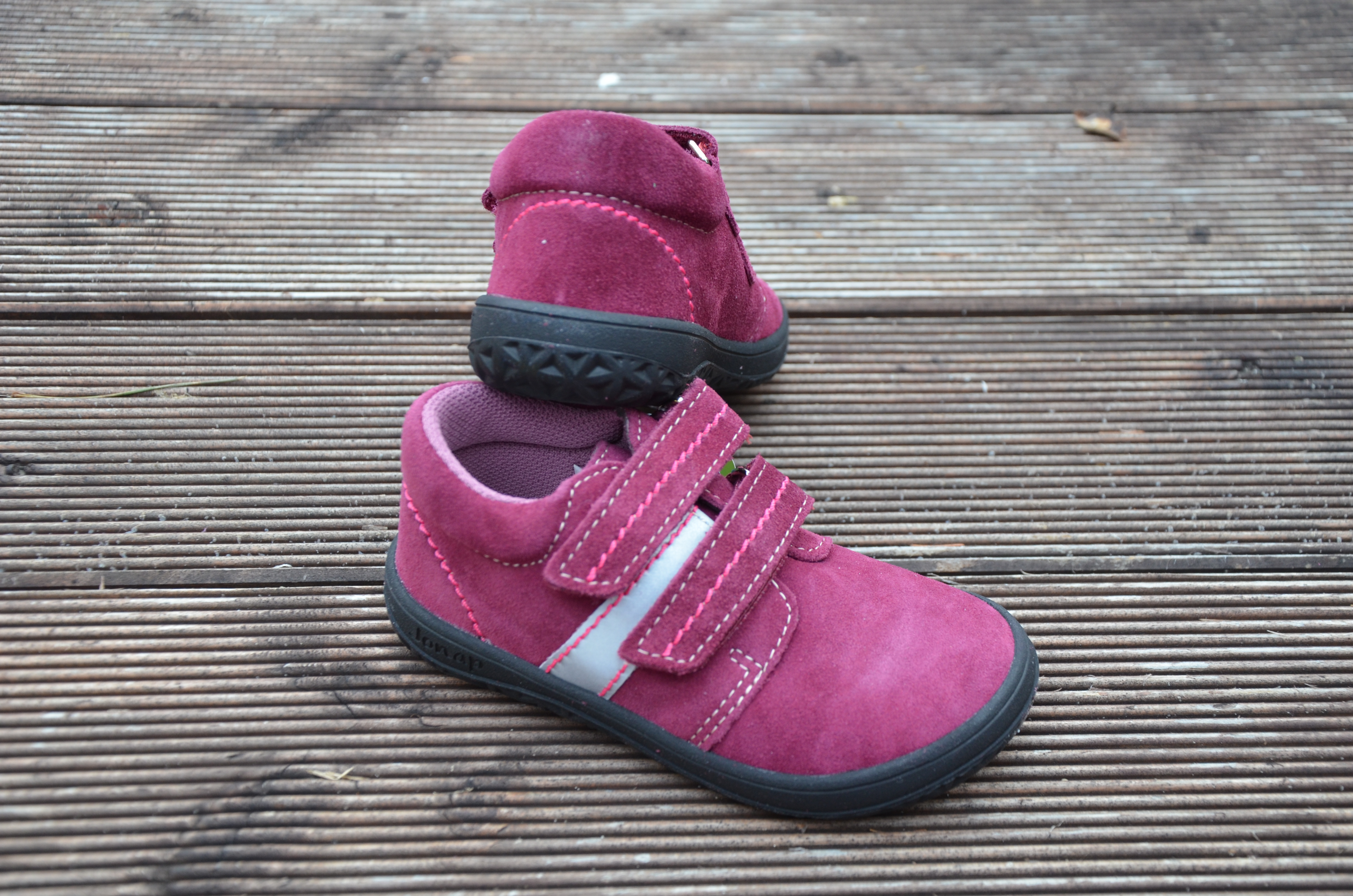 Jonap B1SV, celoroční, barefoot, vínové